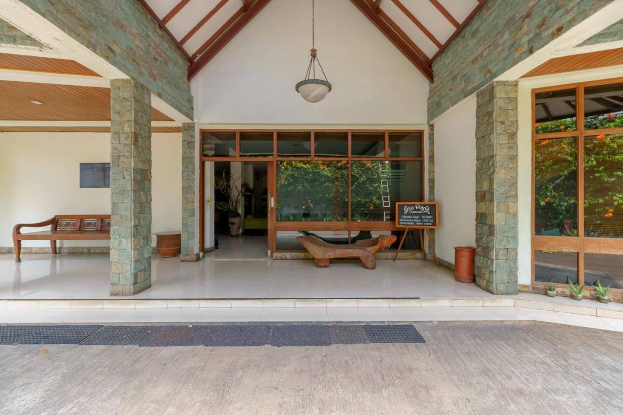 Reddoorz Plus Near Kemang Raya Джакарта Экстерьер фото